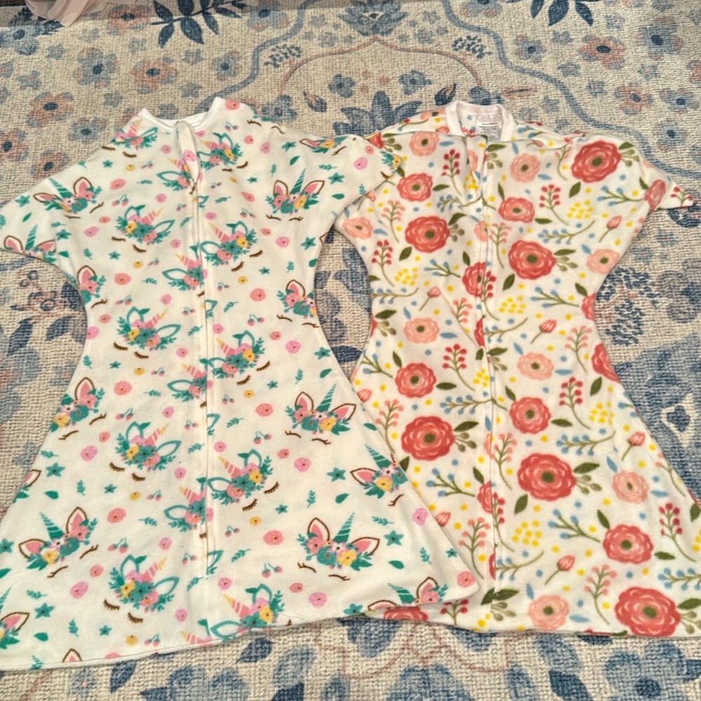 Euc fleece zipadeezips (2) small 4-8m
